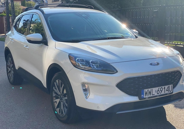 Ford Escape cena 98900 przebieg: 75000, rok produkcji 2020 z Kobyłka małe 92